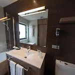 Aroi Hotel 4*