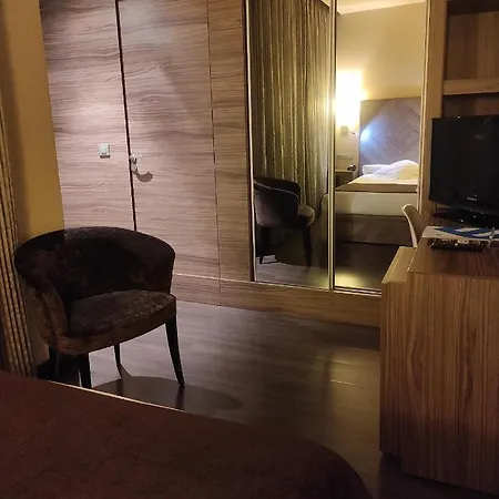 Szálloda Aroi 4*