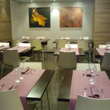 Aroi Hotel