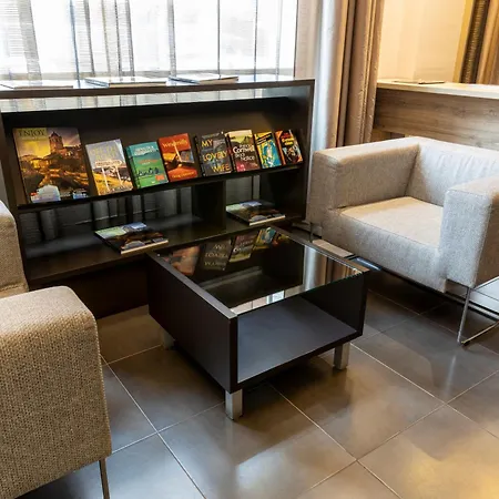 Aroi Hotel 4*