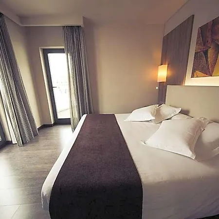 Hotel Aroi 4*