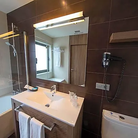 Hotel Aroi 4*