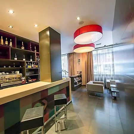 Aroi Hotel